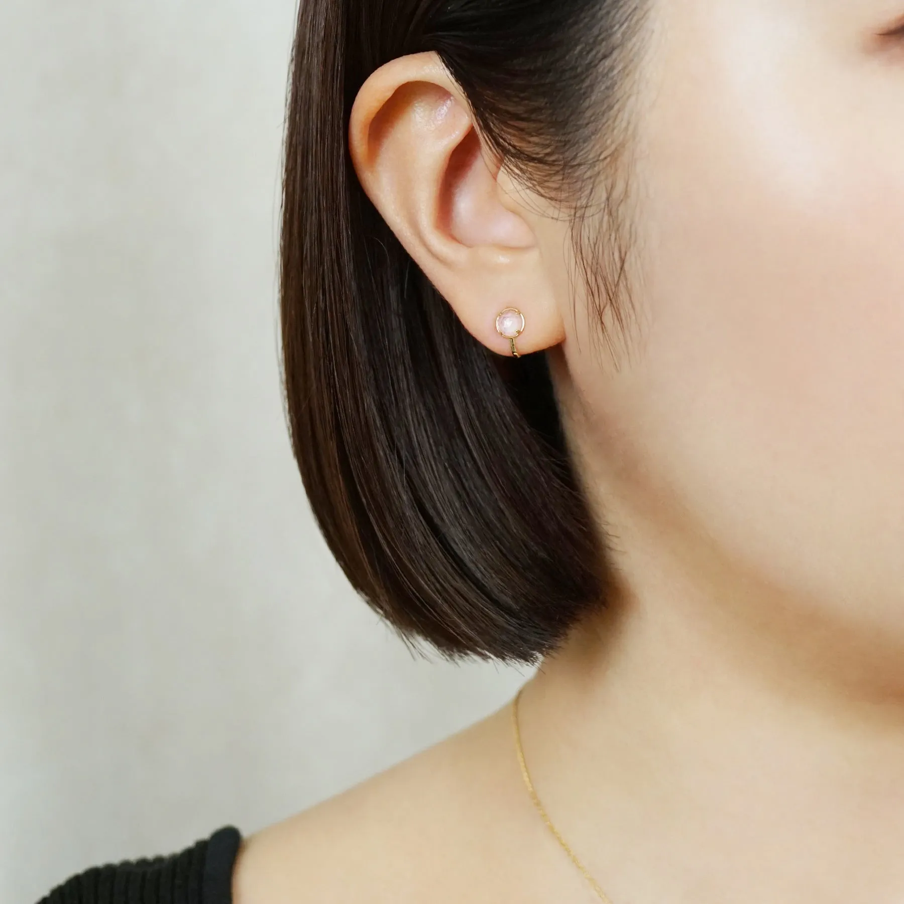 [Airy Clip-On Earrings] 10K Rose Quartz Earrings (Yellow Gold)