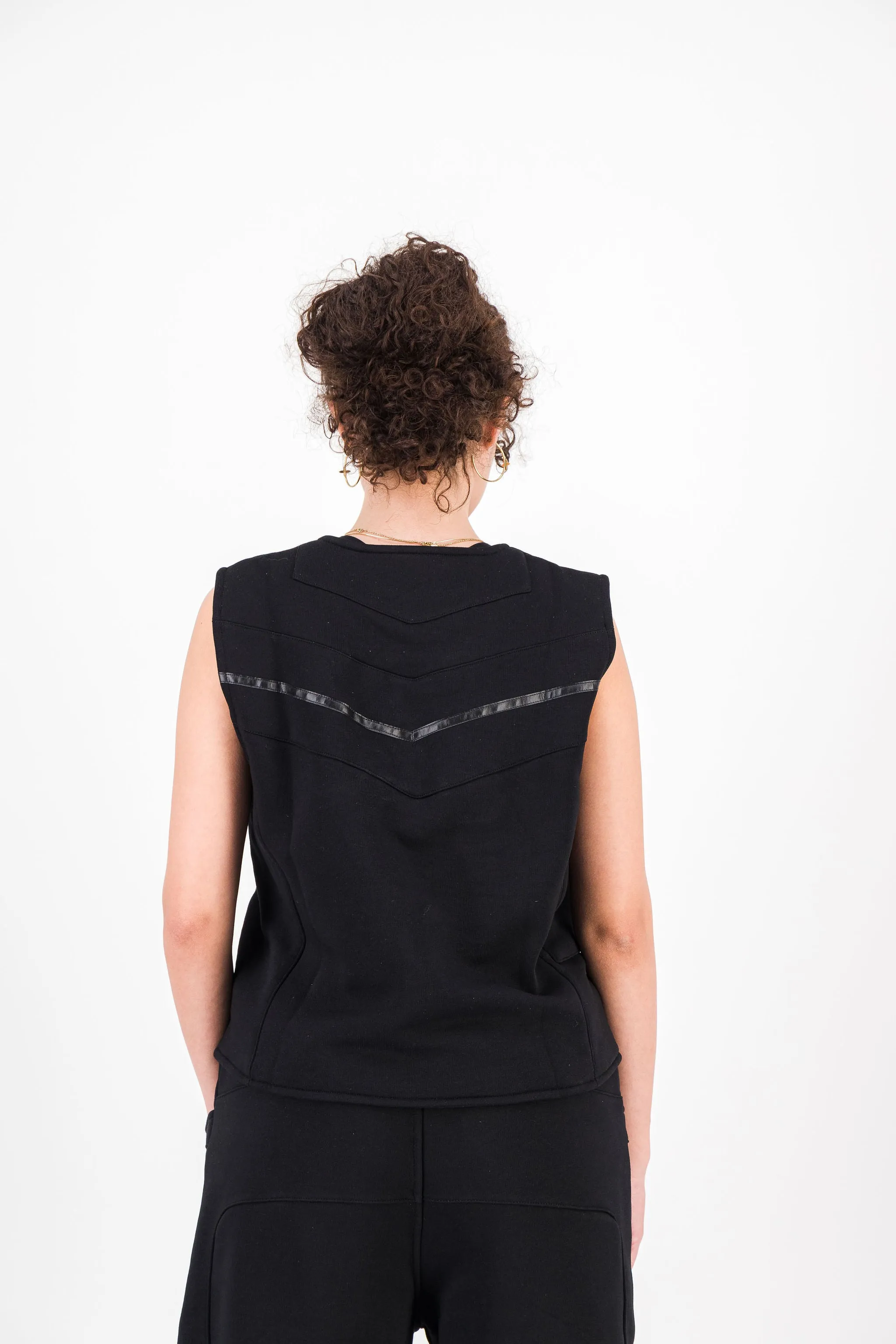 BLACK BULLETPROOF VEST