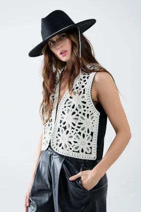 Embroidery Velvet Short Vest in White