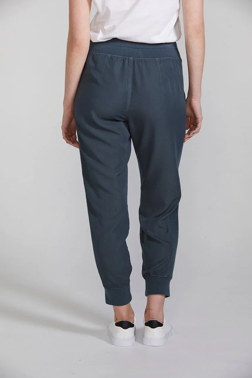Marriott Jogger