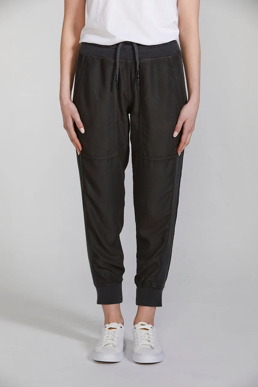 Marriott Jogger