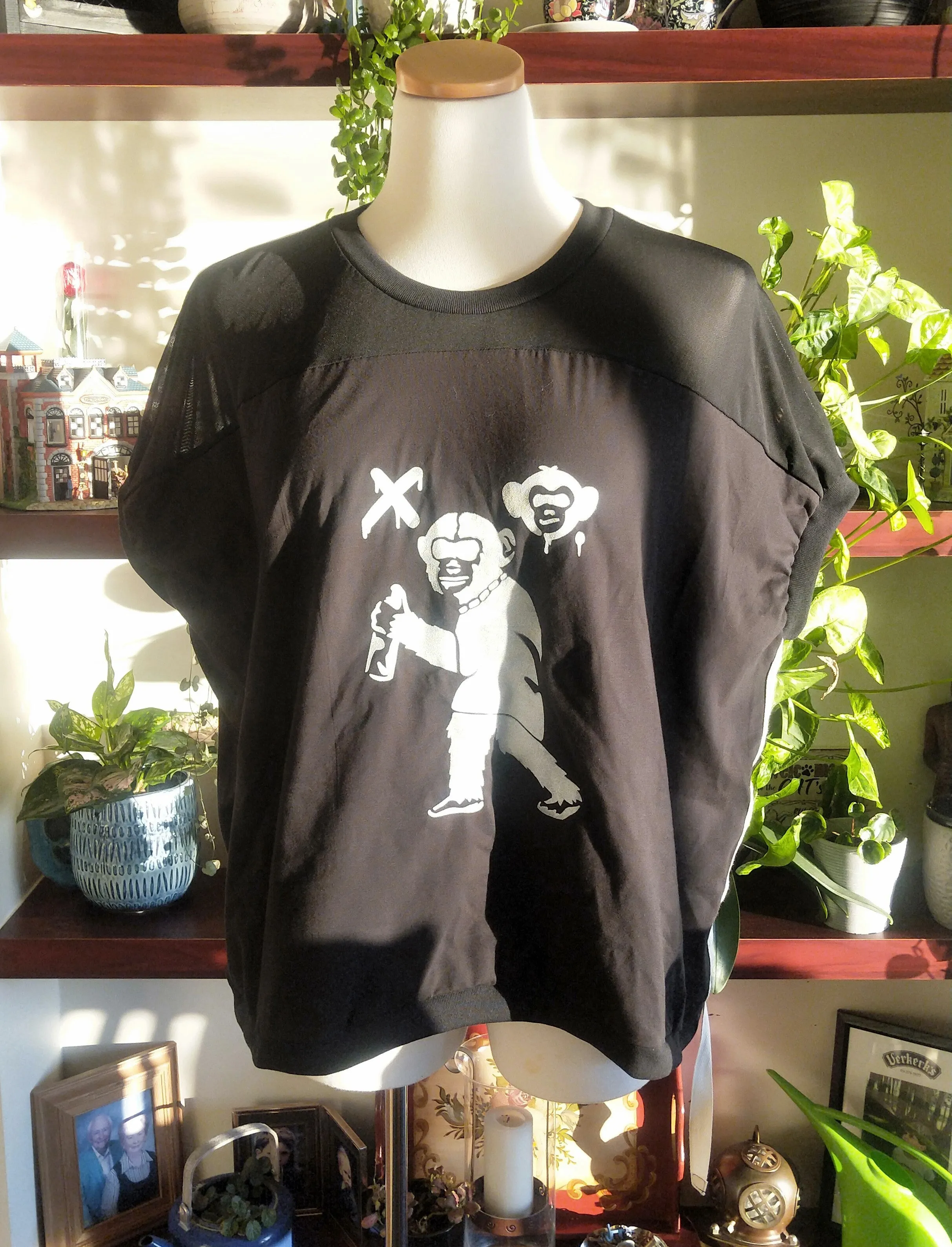 Monkey Biz T
